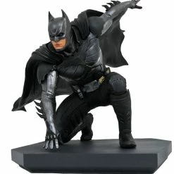 Top 10 ???? Diamond Select Injustice 2 DC Video Game Gallery PVC Statue Batman 15 Cm ????