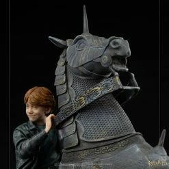 Brand new ???? Iron Studios Ron Weasley At The Wizard Chess Harry Potter Deluxe Art Scale Statue 1/10 35 Cm - DECEMBER 2021 ???? -Iron Studios Shop x is13499 h 1